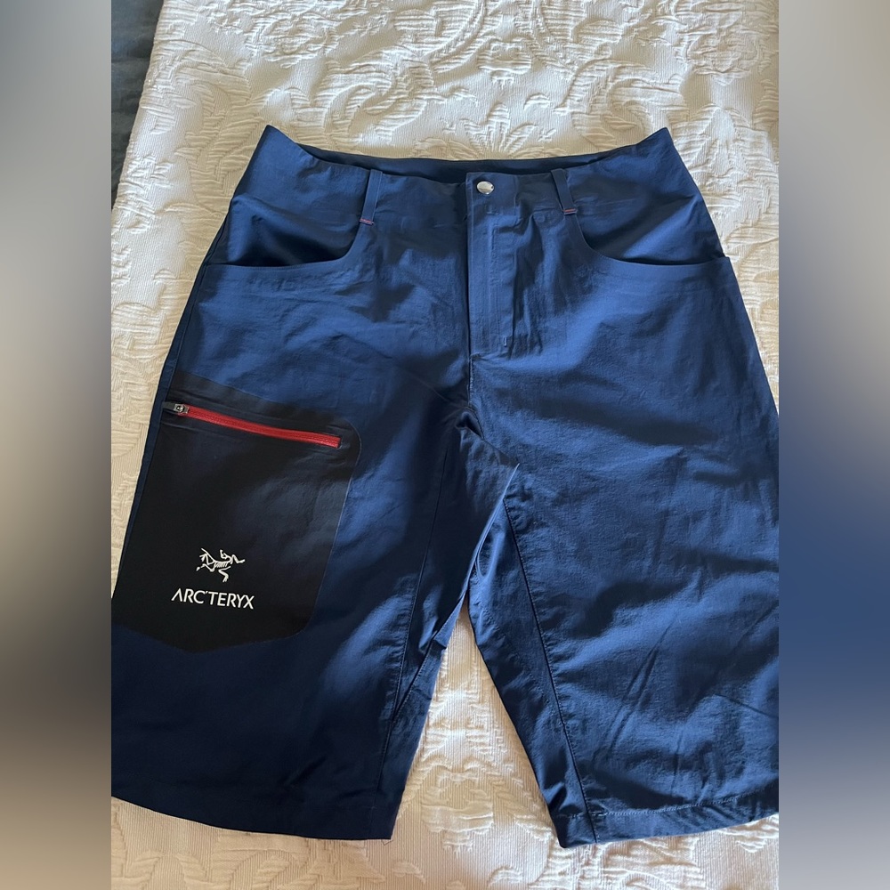 Hiking short size M